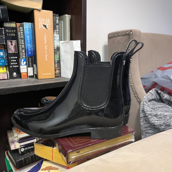Marc Fischer Rain Boots Size 6 - Picture 3 of 5
